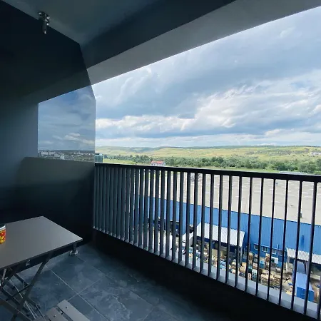 Deluxe With Balcony And Private Parking In Colvmna * Клуж-Напока